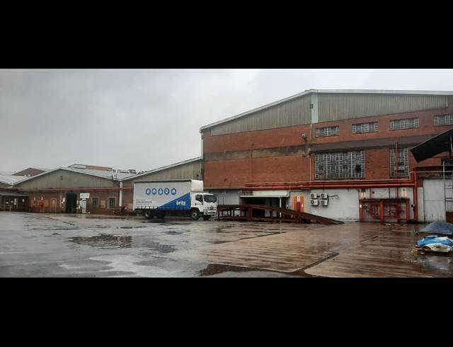 3,862M² WAREHOUSE TO LET IN NEW GERMANY